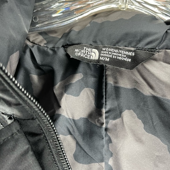 The North Face Black Lightweight Jacket Sz M NWOT - Picture 3 of 6
